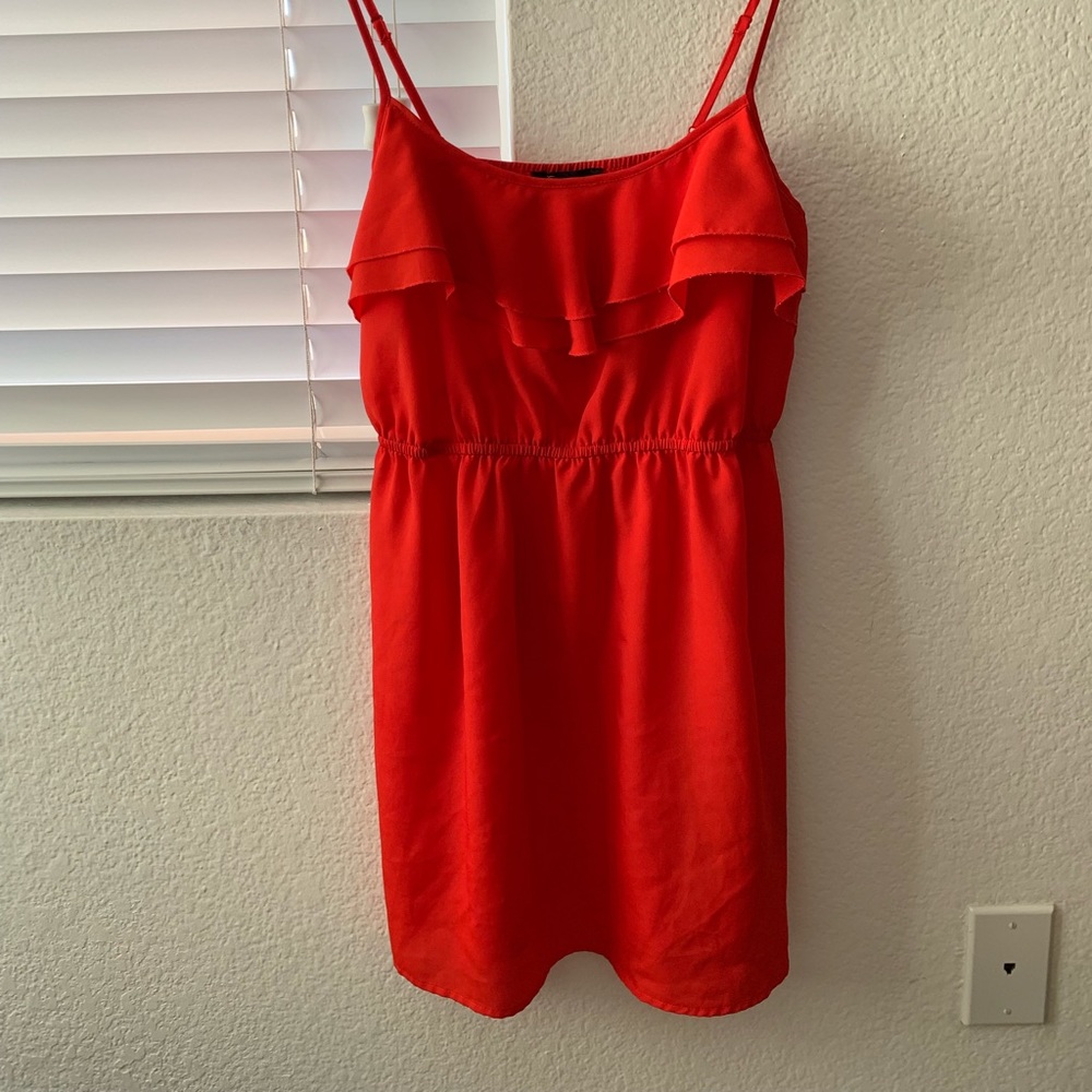 Flirty red dress 💃🏼
